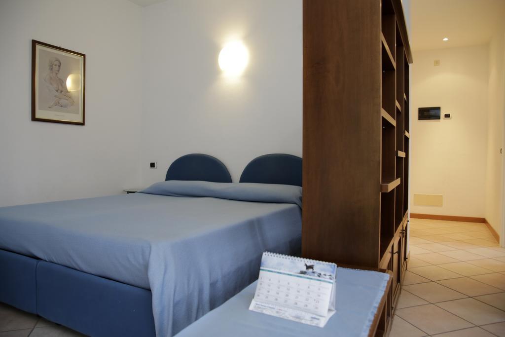 Residence Antico Crotto ปอร์เลซซา ห้อง รูปภาพ